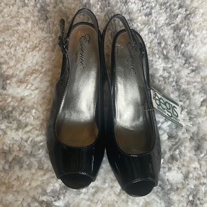 Essence by Aetrex Black heel